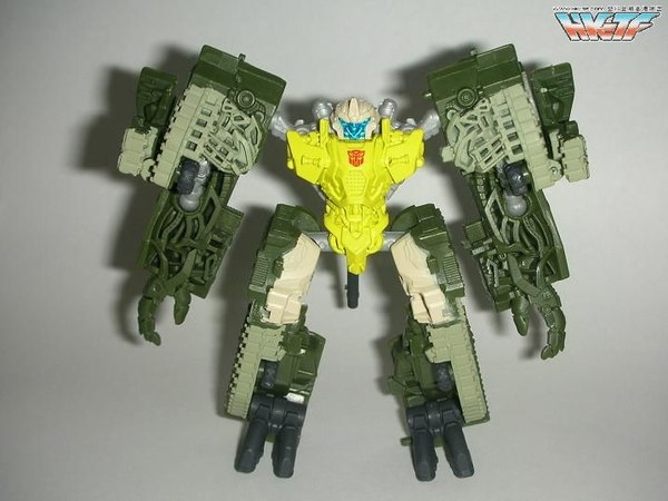 Transformers Dark Of The Moon Cyberverse Commander Guzzle  (2 of 8)